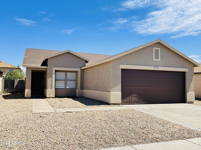 11798 W Corrine Dr in El Mirage, AZ - Foto de edificio - Building Photo