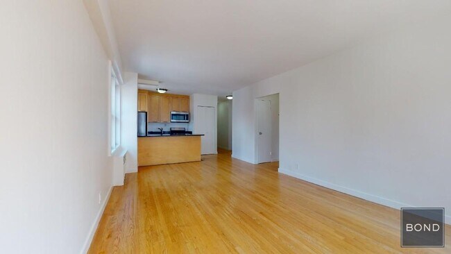 236 E 36th St in New York, NY - Building Photo - Building Photo