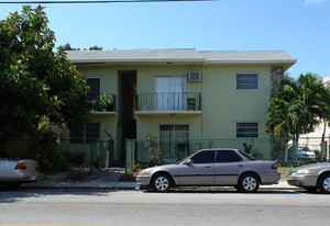 1490 NW 2nd St Apartments