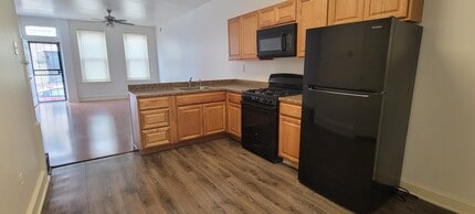 2415 N Douglas St in Philadelphia, PA - Building Photo - Building Photo