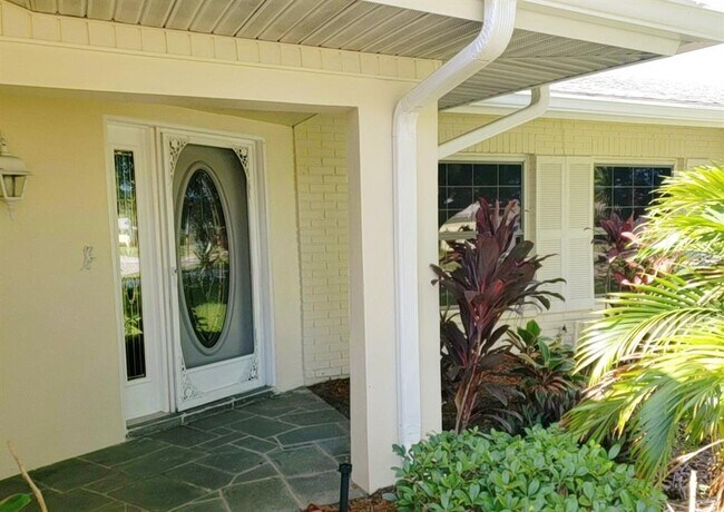 6905 11th Ave W in Bradenton, FL - Building Photo - Building Photo