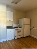 192 Kelton St, Unit 1 in Boston, MA - Building Photo