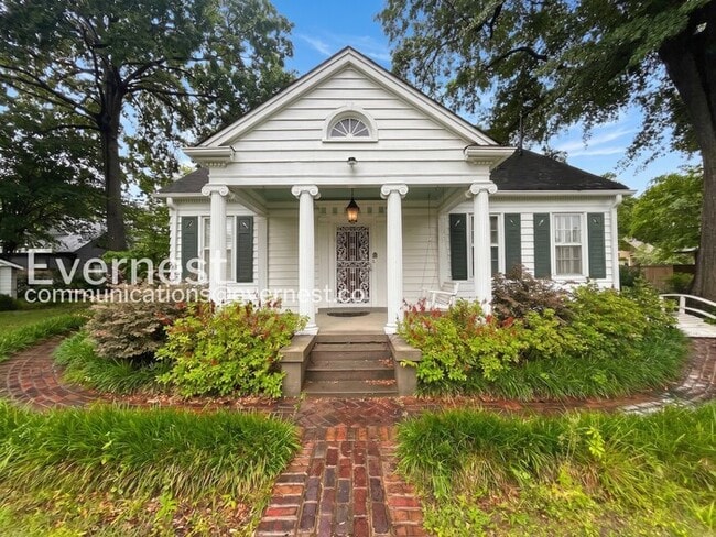 property at 756 S Willett St