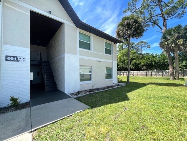 property at 401H Banana Cay Dr
