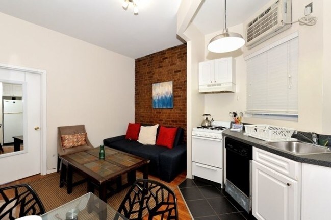 331 E 33rd St-Unit -#A2 in New York, NY - Building Photo - Building Photo