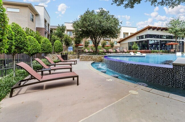 Lantower Legacy Lakes in Lewisville, TX - Building Photo - Building Photo