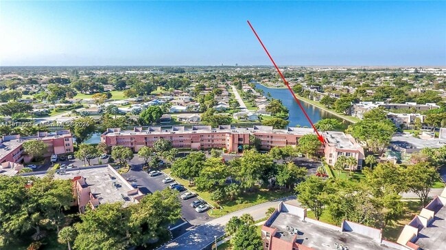 9150 Lime Bay Blvd in Tamarac, FL - Building Photo - Building Photo