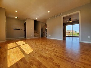 406 4th Ave NE in Byron, MN - Foto de edificio - Building Photo
