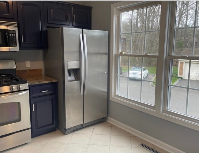 173 Foxbridge Village Rd in Branford, CT - Building Photo - Building Photo