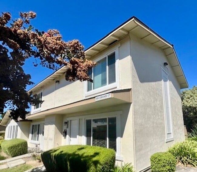 property at 5453 Don Edmondo Ct