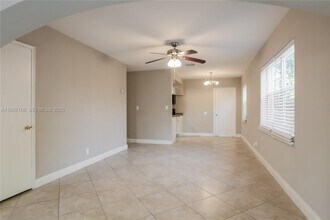 417 SW 22nd Terrace in Fort Lauderdale, FL - Building Photo - Building Photo