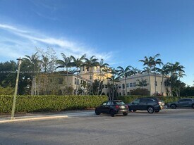 421 Grand Concourse in Miami Shores, FL - Building Photo