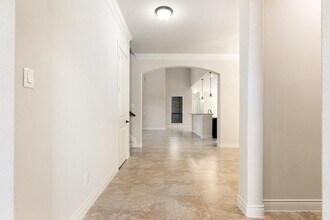 32 Evangeline Blvd in Conroe, TX - Foto de edificio - Building Photo