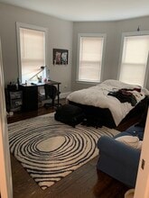 71 Hillside St, Unit 2 in Boston, MA - Foto de edificio - Building Photo