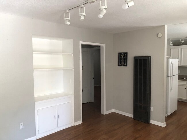 property at 2606 Barbee St