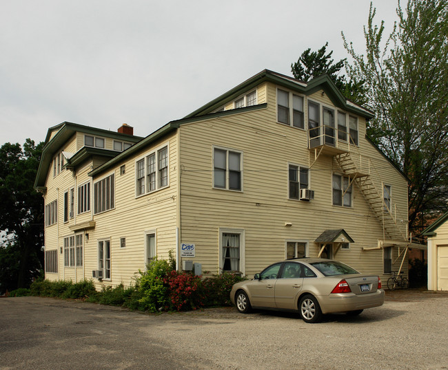 Hollister Baker Mansion in Grand Rapids, MI - Building Photo - Building Photo