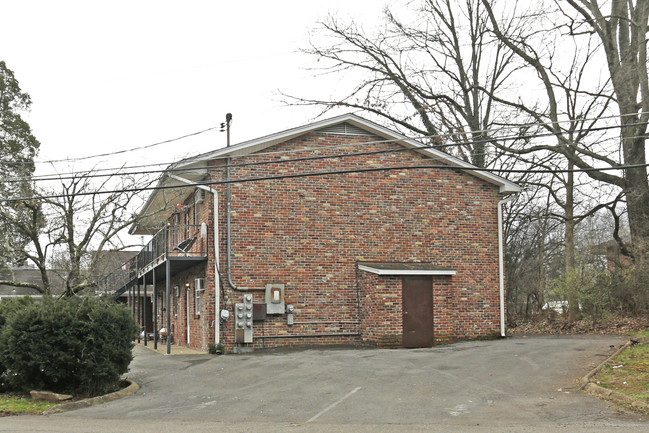 5301 Stanton Rd in Knoxville, TN - Foto de edificio - Building Photo