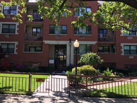 5324 Metropolitan Ave Apartments