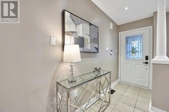 68 Root Crescent in Ajax, ON - Building Photo - Building Photo