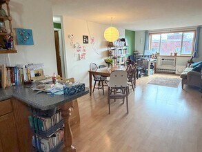 94 Beacon St, Unit 35 in Somerville, MA - Foto de edificio - Building Photo