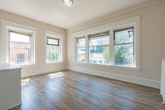 Avenue Building in Seattle, WA - Foto de edificio - Interior Photo