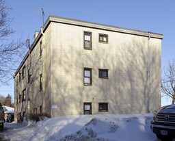 126 Logan Ave E in West St. Paul, MN - Building Photo