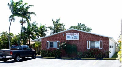 2220 Hayes St in Hollywood, FL - Building Photo - Building Photo