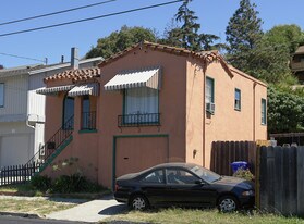 239 Vaqueros Ave in Rodeo, CA - Building Photo