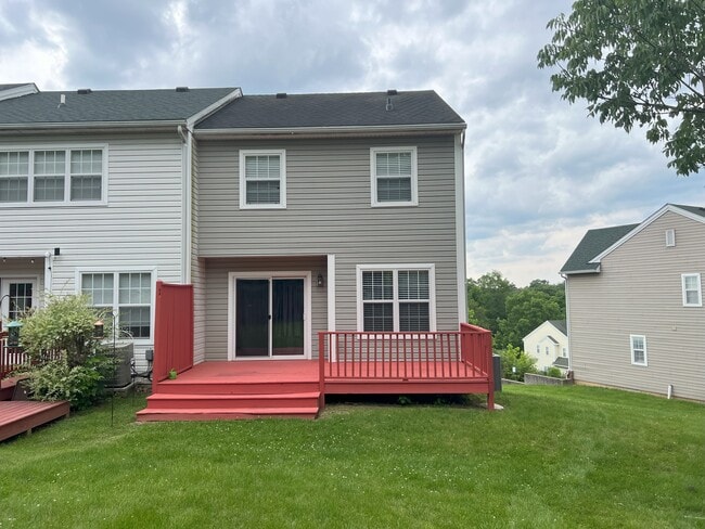 property at 44 Westfield Pl