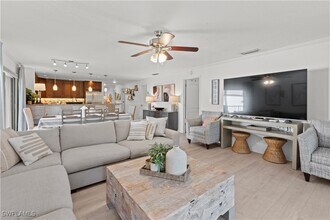 16442 Timberlakes Dr in Ft. Myers, FL - Building Photo - Building Photo