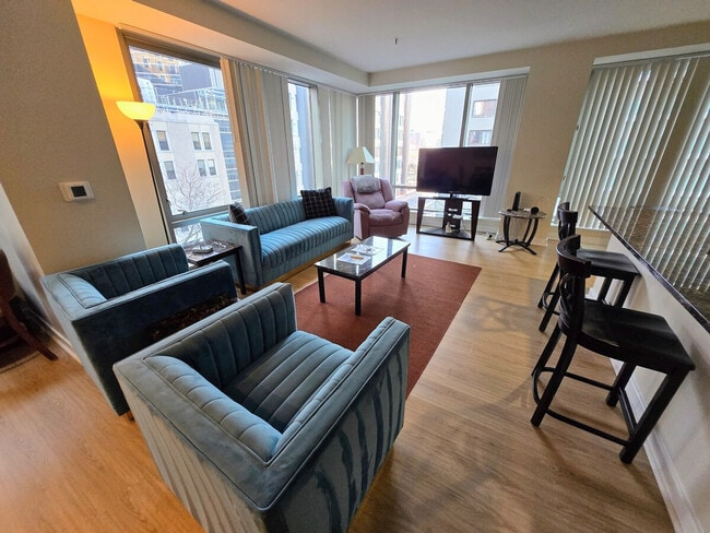 56 Fruit St in Boston, MA - Building Photo - Building Photo