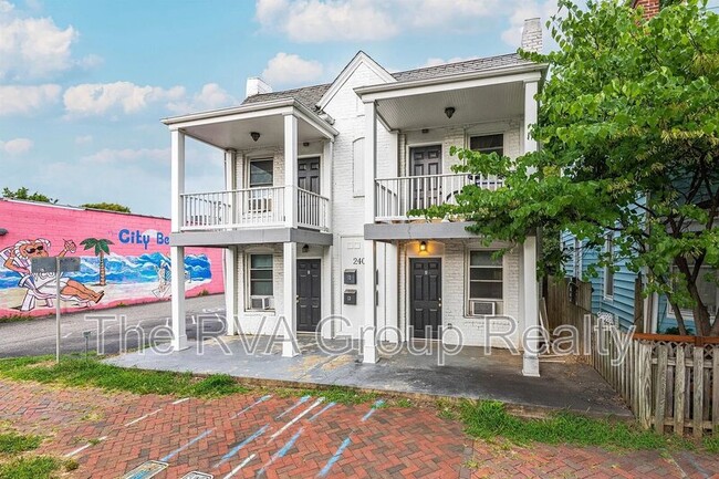 2408 W Cary St in Richmond, VA - Building Photo - Building Photo