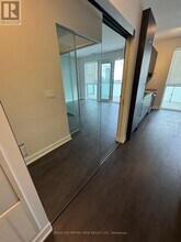 430-2430 Square One Dr in Mississauga, ON - Building Photo - Building Photo
