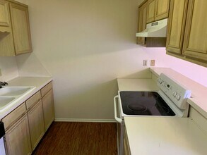 9112 Woodgate Cir E in Woodway, TX - Building Photo - Building Photo