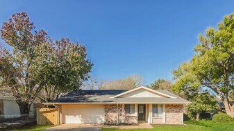 1518 Rockshire Dr in Plano, TX - Building Photo