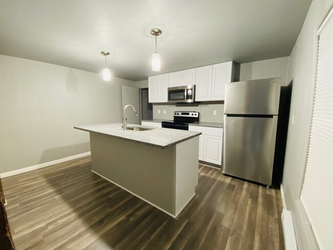 4 Saratoga Ave, Unit 2 in Broadalbin, NY - Building Photo - Building Photo