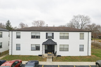 272-274 Broadmeadows Blvd in Columbus, OH - Foto de edificio - Building Photo