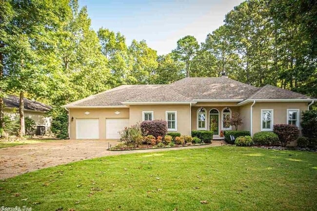 property at 14 Trapo Ln