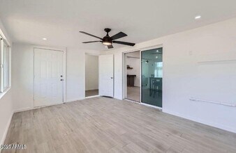 5827 N 22nd Dr in Phoenix, AZ - Building Photo - Building Photo