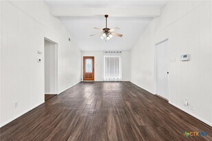 8408 Maine Dr in Austin, TX - Building Photo