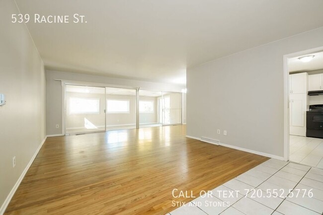 539 Racine St in Aurora, CO - Building Photo - Building Photo