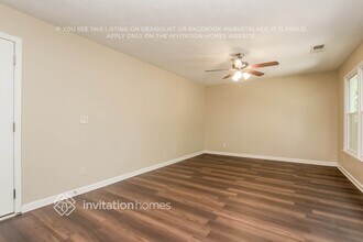 10960 Pinehigh Dr in Alpharetta, GA - Building Photo - Building Photo