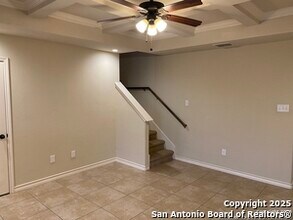 6022 Jax Wy in San Antonio, TX - Foto de edificio - Building Photo