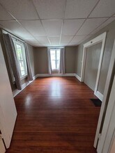 614 Bluemont Ave in Manhattan, KS - Building Photo - Building Photo