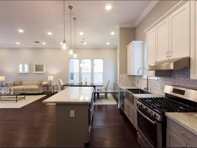 1714 Stuart St in Houston, TX - Building Photo - Building Photo