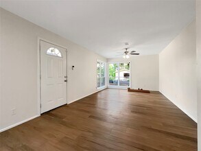 13406 Melcher Dr in Houston, TX - Building Photo - Building Photo