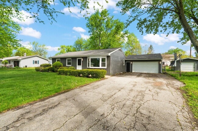 2201 Ade Ave in Valparaiso, IN - Building Photo - Building Photo