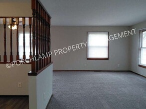 3142 Kalamazoo Ave SE in Grand Rapids, MI - Building Photo - Building Photo