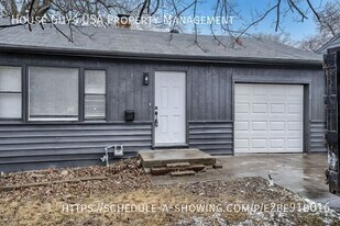 11409 E 31st St S in Independence, MO - Building Photo