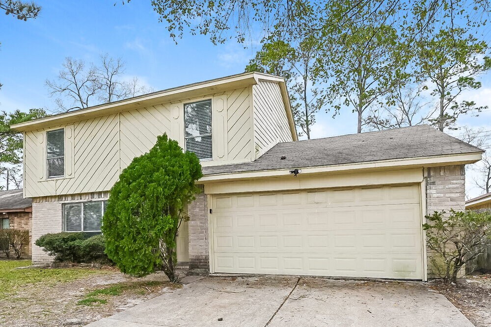 11955 Drummond Park Dr in Houston, TX - Building Photo